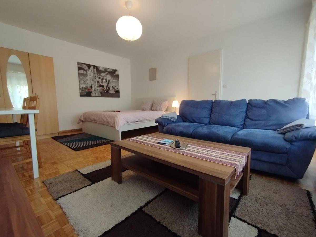 דירות Studio, 4-7 Mins To Bern Main Station By Train מראה חיצוני תמונה